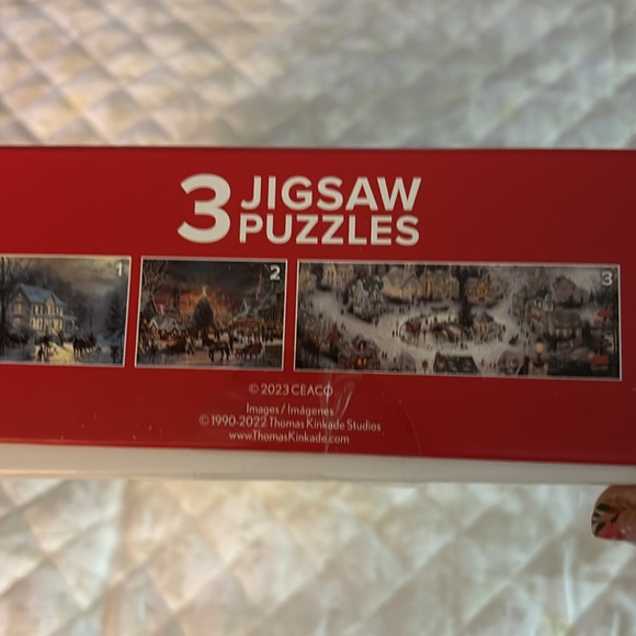 New!! Ceaco Thomas Kinkade Holiday Three Interlocking Jigsaw Puzzles - Picture 5 of 7